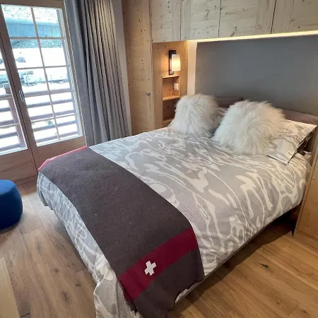 2br In Les D Adelaide - What'app - 0034-635-520-036 - For Reservations!